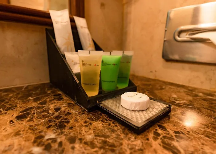 库塔帕拉迪索酒店 酒店 5*